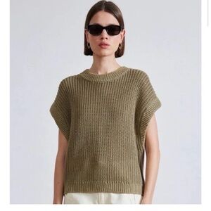 Apiece Apart linen vest, new w/out tag, breezy and chic for spring/early summer